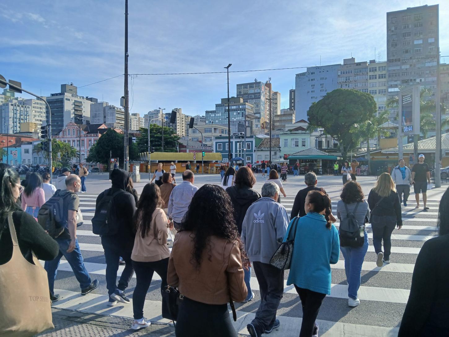 Brasil cria mais de 257 mil empregos formais em abril e atinge recorde histórico de vínculos celetistas