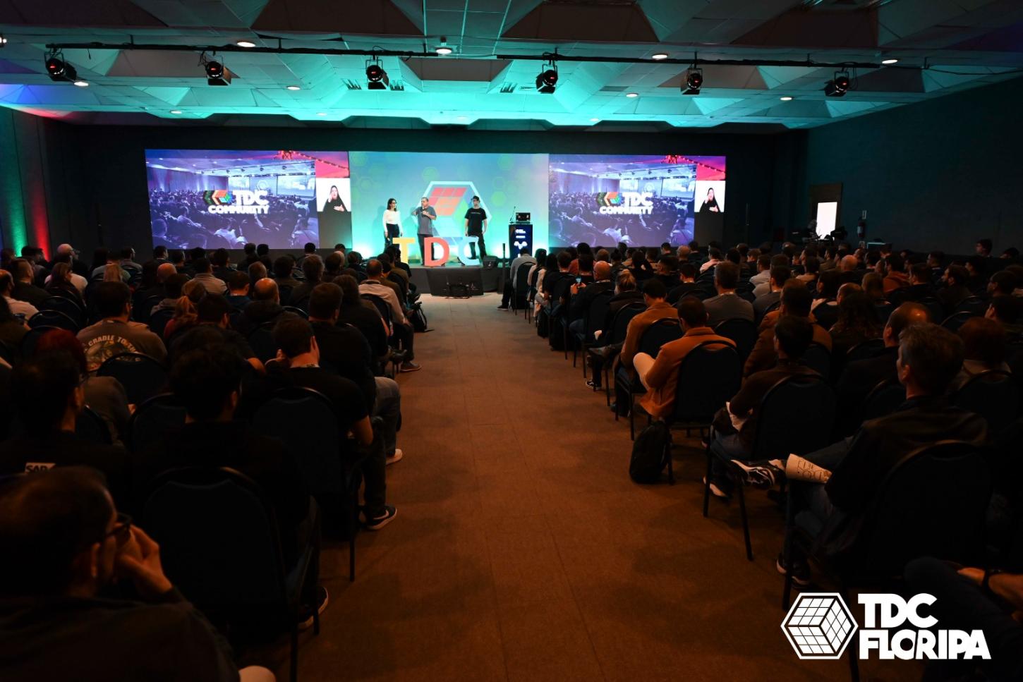 TDC Floripa 2025 reúne 3.500 profissionais e reforça protagonismo de Santa Catarina na agenda de inovação