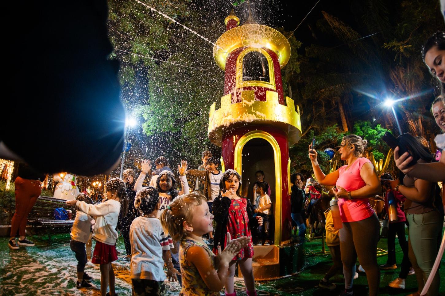 Florianópolis divulga programação completa do Natal 2025 - 100 anos de Luz
