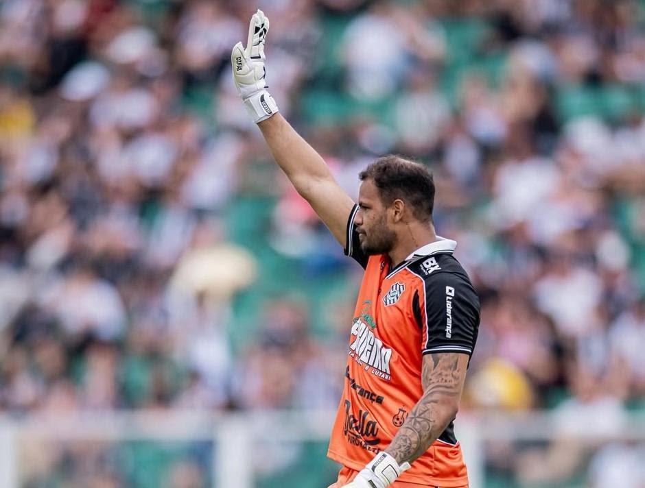 Contratado em definitivo, goleiro Igo Gabriel pretende fazer história no Figueirense: “Muito feliz”