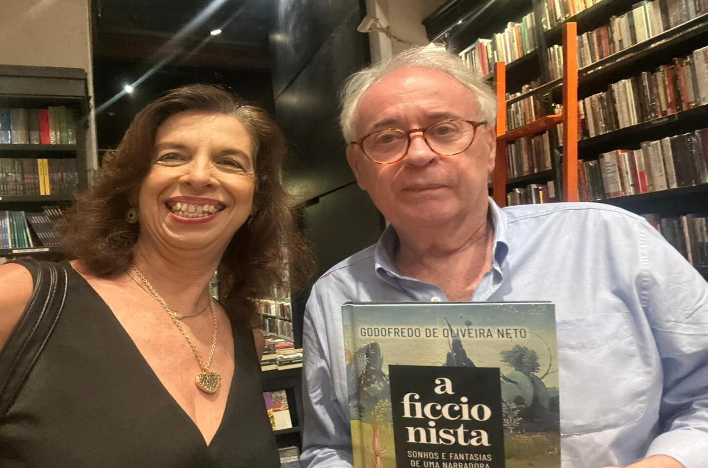 Você já leu “A Ficcionista”? 