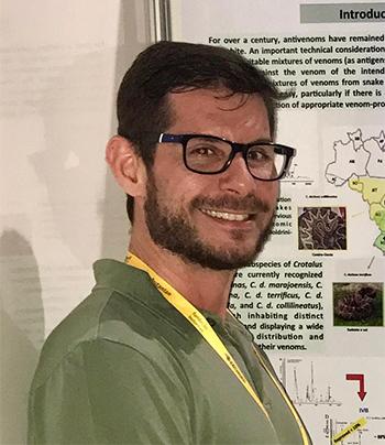 Carlos Correa Netto: bioquímico e coordenador do projeto, ele utilizou os dados que já havia obtido para montar um protótipo com base no teste rápido LAMP, disponíveis para a identificação do coronavírus, capaz de diagnosticar a picada de quatro espécies