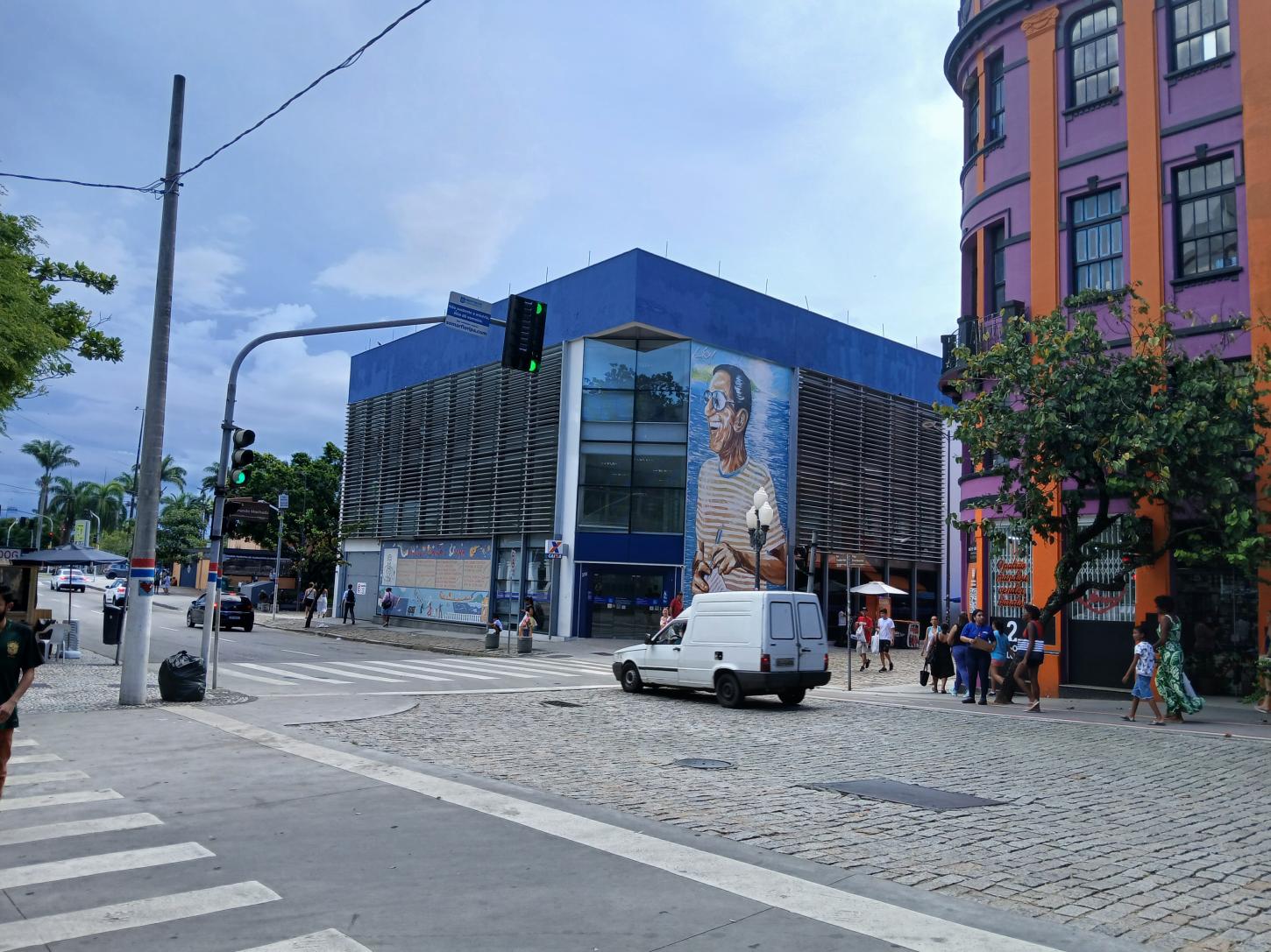 Especialista dá dicas para sair das dívidas