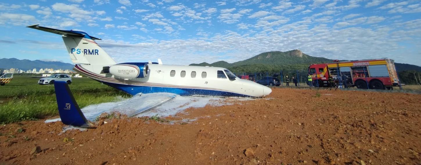Aeronave teve problema para pousa no  aeroclube de Santa Catarina, em São José na Grande Florianópolis. 