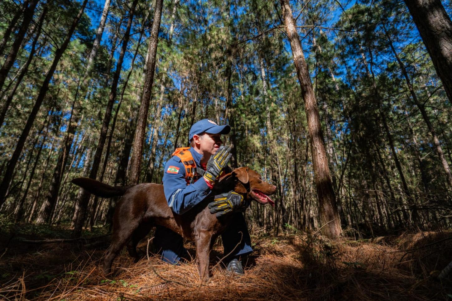 Cães bombeiros: pai e filha que serviram Santa Catarina se aposentam juntos em Porto União