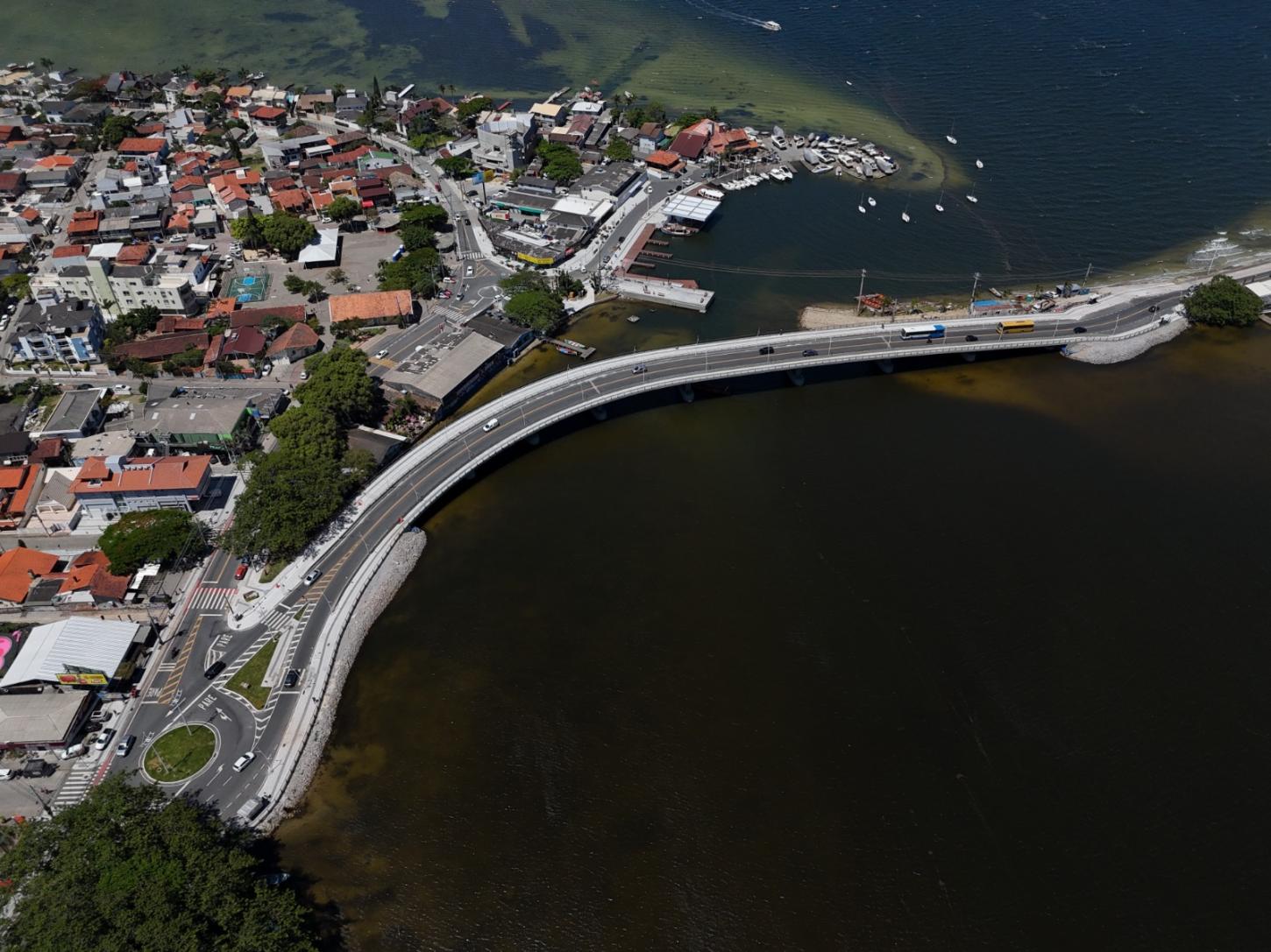Nova Ponte da Lagoa reduz 15% do tempo de   deslocamento no acesso às praias do Leste