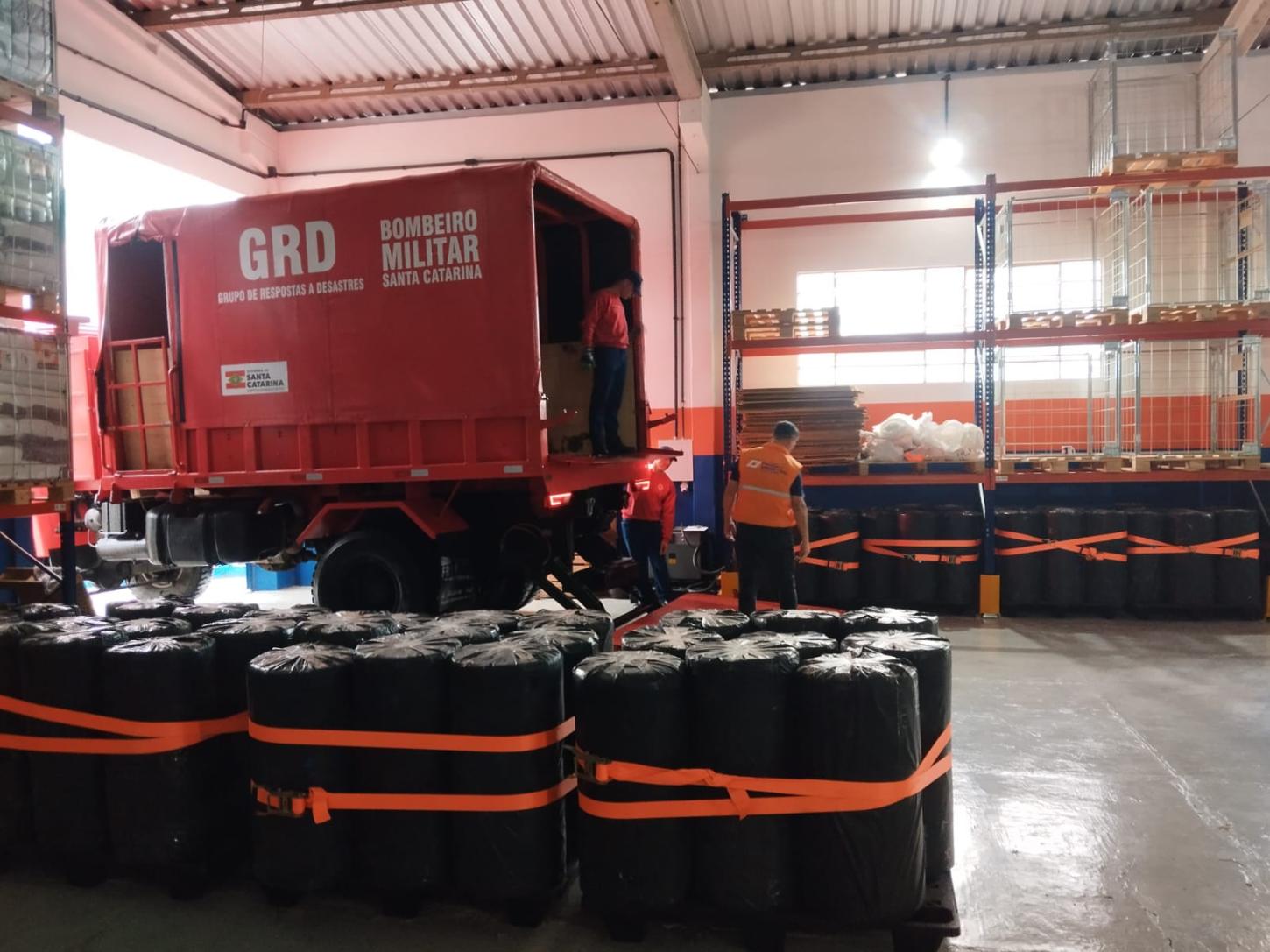 CBMSC atende famílias atingidas pelo granizo pelo Estado