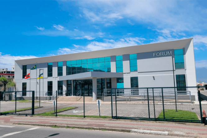 Justiça condena envolvidos em esquema de compra de votos e fraude em licitação em Laguna