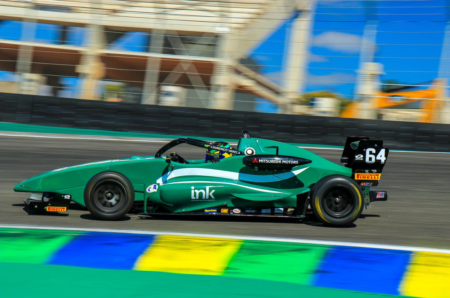 Lourenço Varela estreia nos monopostos com pódio em Interlagos