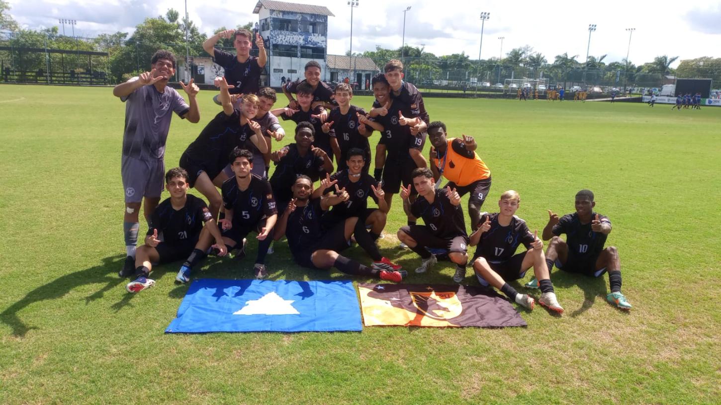 Santa Catarina/Paulo Zimmermann vence mais uma e encara Rio de Janeiro na semifinal do Campeonato Brasileiro de Futebol Escolar