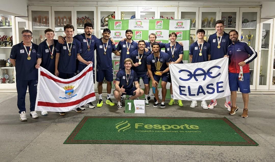 ELASE/Florianópolis não perde nenhum set e é campeã de vôlei no JASC/Sul