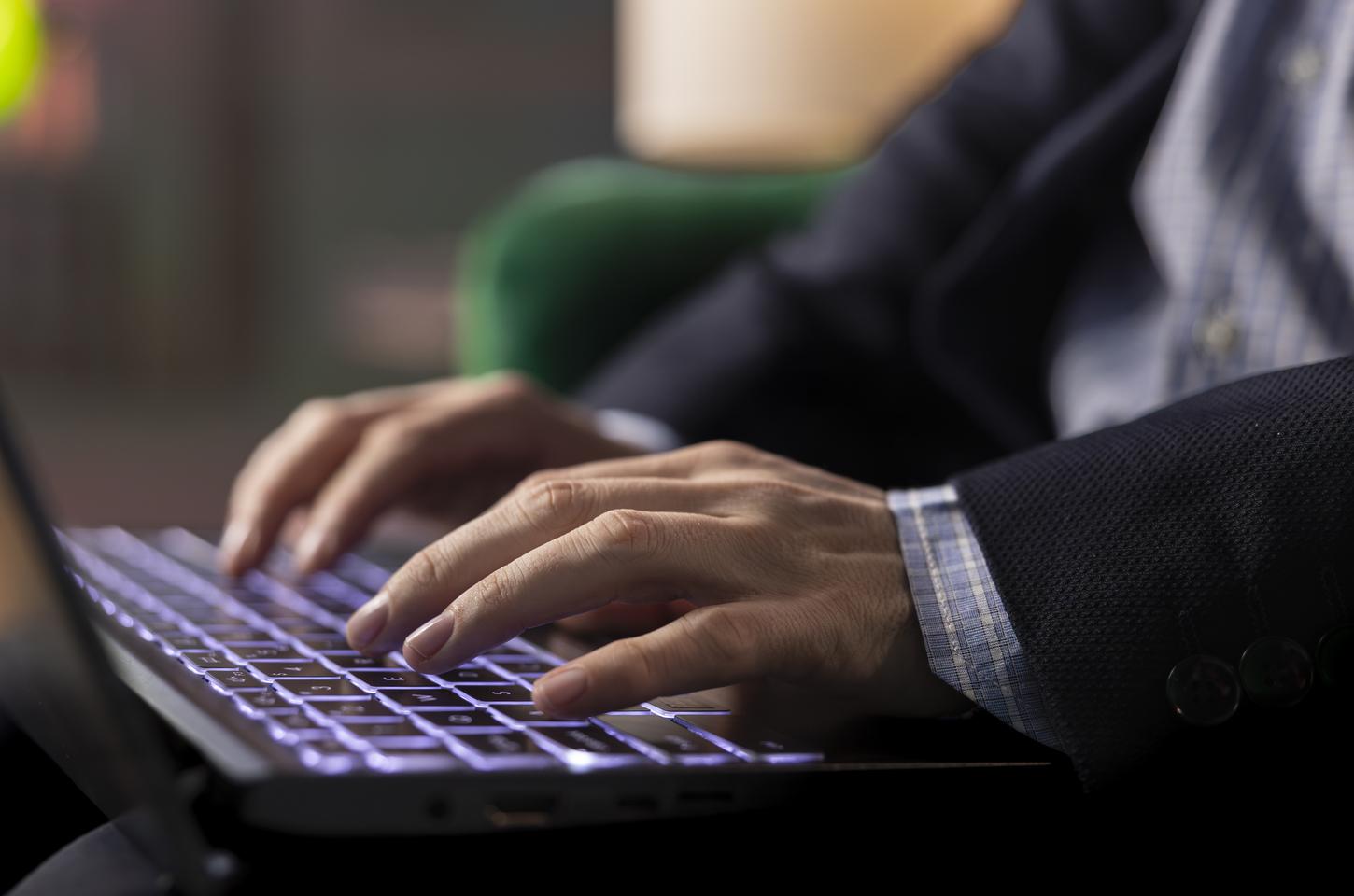 Governança de IA: o checklist que toda empresa deveria ter antes da fiscalização chegar