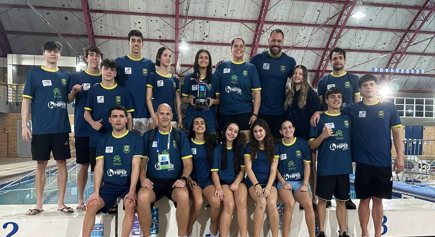 Natação do Lira é destaque no Troféu FASC com 2º lugar no feminino e 4º no masculino entre os 17 clubes catarinenses participantes