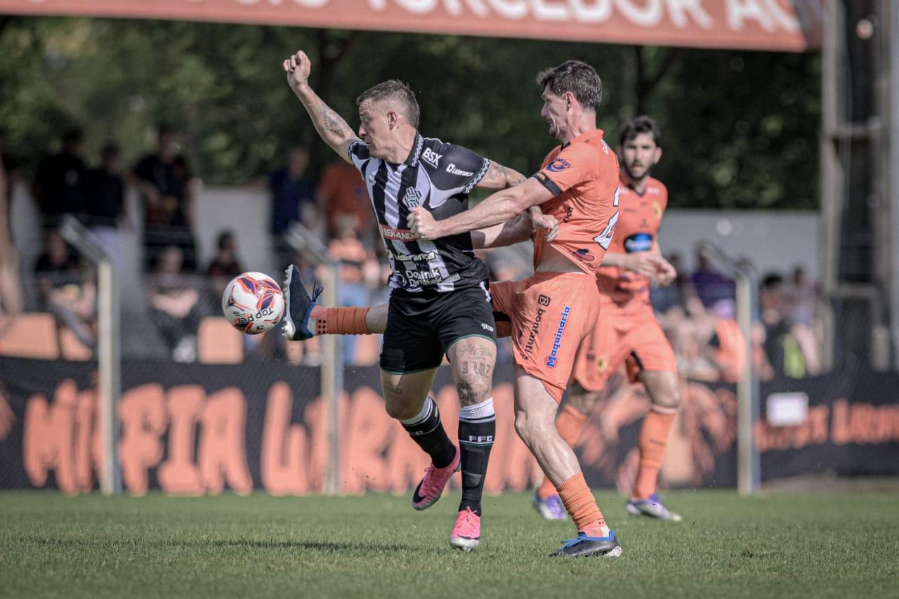 Santa Catarina reage no segundo tempo, mas Figueirense vence pela Copa SC