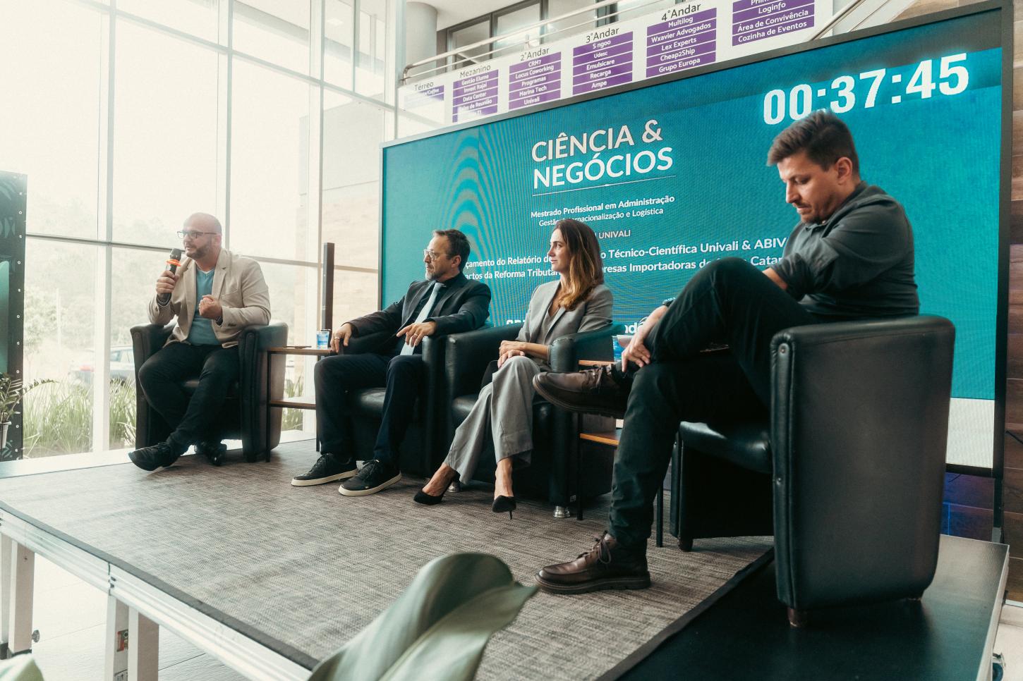ABIVA lança oficialmente pesquisa sobre os impactos da reforma tributária na competitividade de Santa Catarina