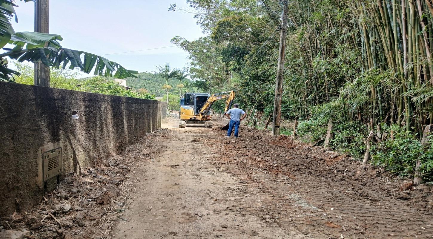 Amanheceu e foi o Terceiro dia de trabalho, no projeto da criação