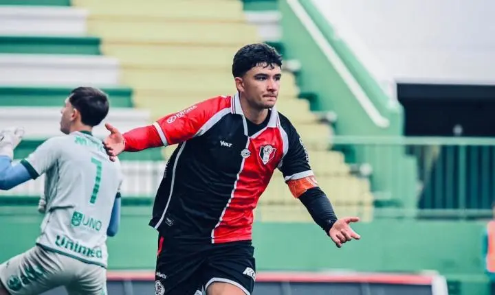 Artilheiro do Joinville no Campeonato Catarinense sub-17, João Neto valoriza alta sequência de jogos: “Feliz por ajudar a equipe”