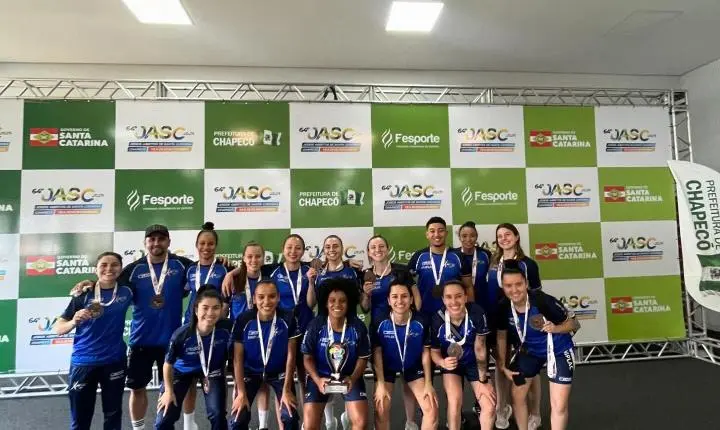 BORA LEVANTAR COMEMORAR TÍTULO NOS JOGOS ABERTOS DE SANTA CATARINA