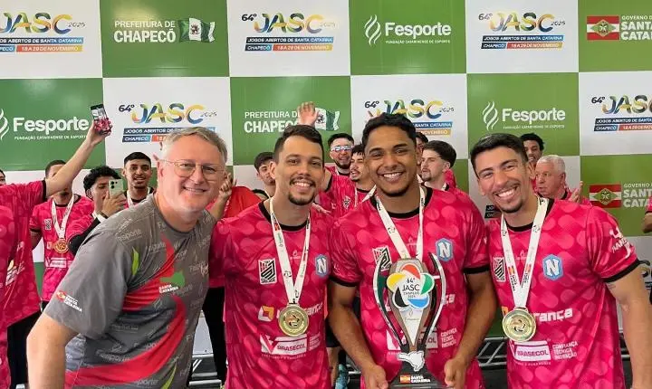 BORA LEVANTAR COMEMORAR TÍTULO NOS JOGOS ABERTOS DE SANTA CATARINA