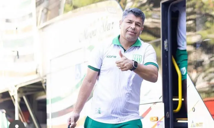 Cléber Schwenck inicia sua jornada profissional como treinador com trajetória sólida nas categorias de base.
