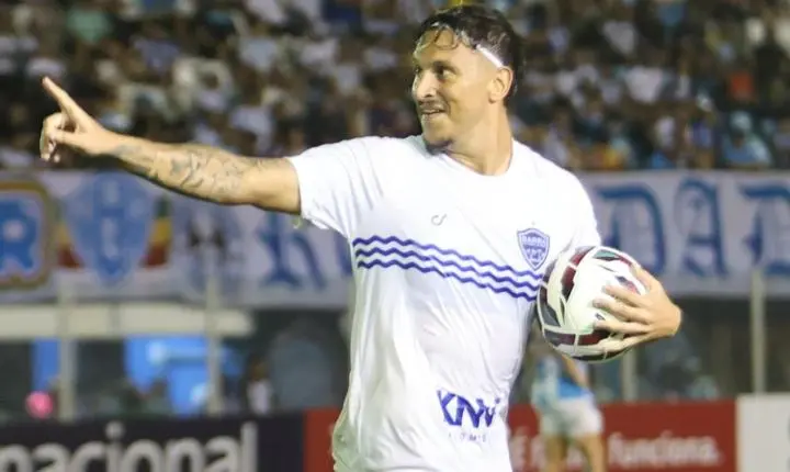 Com título estadual, artilharia e permanência na Série C, Warley valoriza 2026 pelo Barra: “Ano muito positivo”