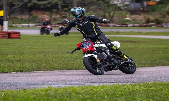 Daniel Tomelin é convidado para seletiva da Red Bull MotoGP Rookies Cup na Espanha