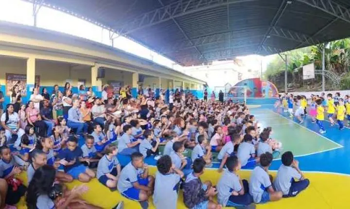 Escolas estaduais de Minas transformam a Copa do Mundo em aprendizado
