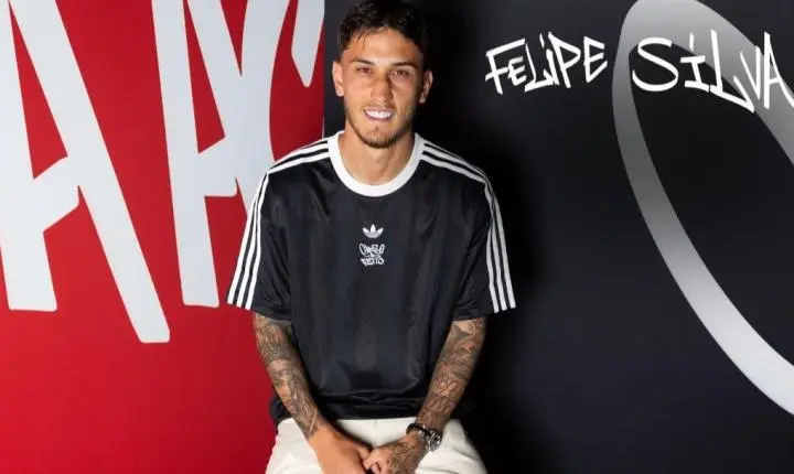 Ex-Avaí, Felipe Silva é anunciado pelo Casa Pia e retorna à elite do futebol português.