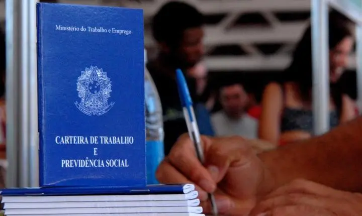 FIM DA ESCALA 6x1: O QUE MUDA PARA TRABALHADORES E EMPRESAS