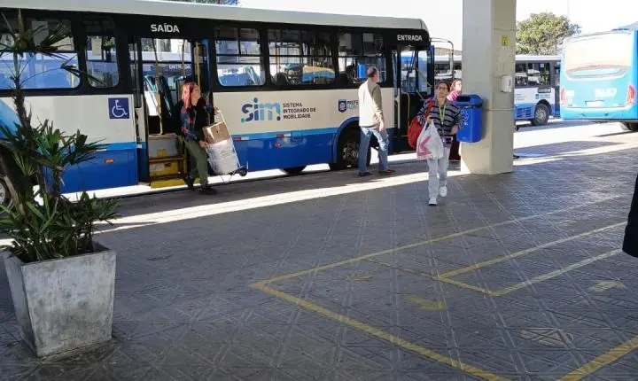 Florianópolis terá ônibus gratuito no domingo das eleições