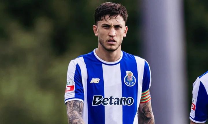 Líder em minutos no FC Porto B, Felipe Silva mira temporada com mais jogos em Portugal