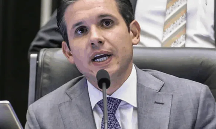 Motta cria comissão para analisar projeto que amplia limite de faturamento do MEI