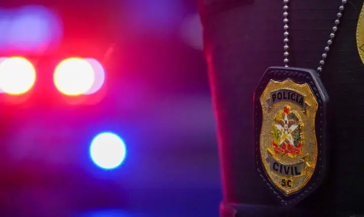 Polícia Civil de Santa Catarina realiza sequestro de imóveis e veículo avaliados em R$5 milhões