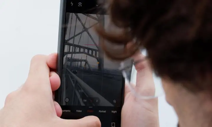 Projeto @floripa_26 transforma Florianópolis em sala de aula a céu aberto e mobiliza estudantes em maratona histórica e fotográfica