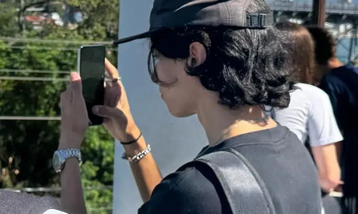 Projeto @floripa_26 transforma Florianópolis em sala de aula a céu aberto e mobiliza estudantes em maratona histórica e fotográfica