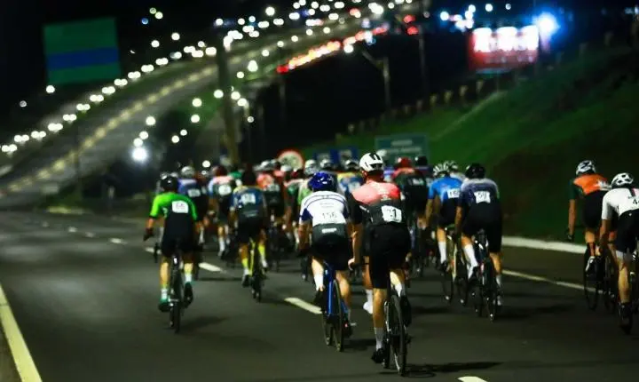 PROVA DE CICLISMO DE ESTRADA NOTURNA CONSAGRA CAMPEÕES DOS JOGOS ABERTOS DE SANTA CATARINA