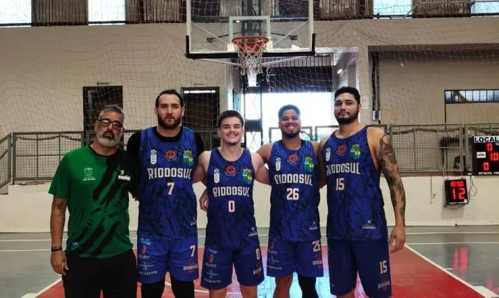 Regularidade que vira liderança: Rio do Sul   BSKT3X3/A no topo do Catarinense