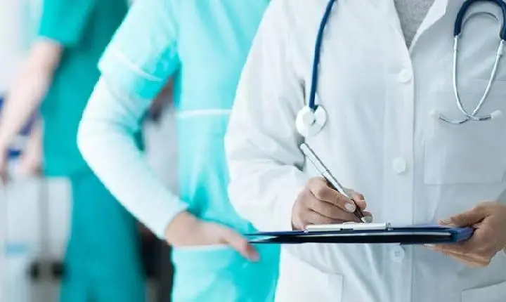 Técnica de enfermagem que foi agredida por paciente em pronto-socorro será indenizada