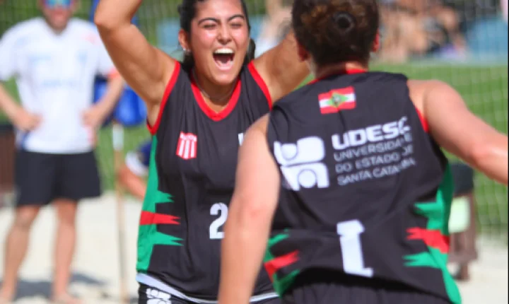 Udesc conquista 10 medalhas na primeira edição dos JUCs Praia