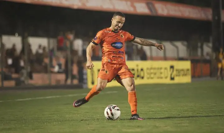 Vitória com autoridade e superação